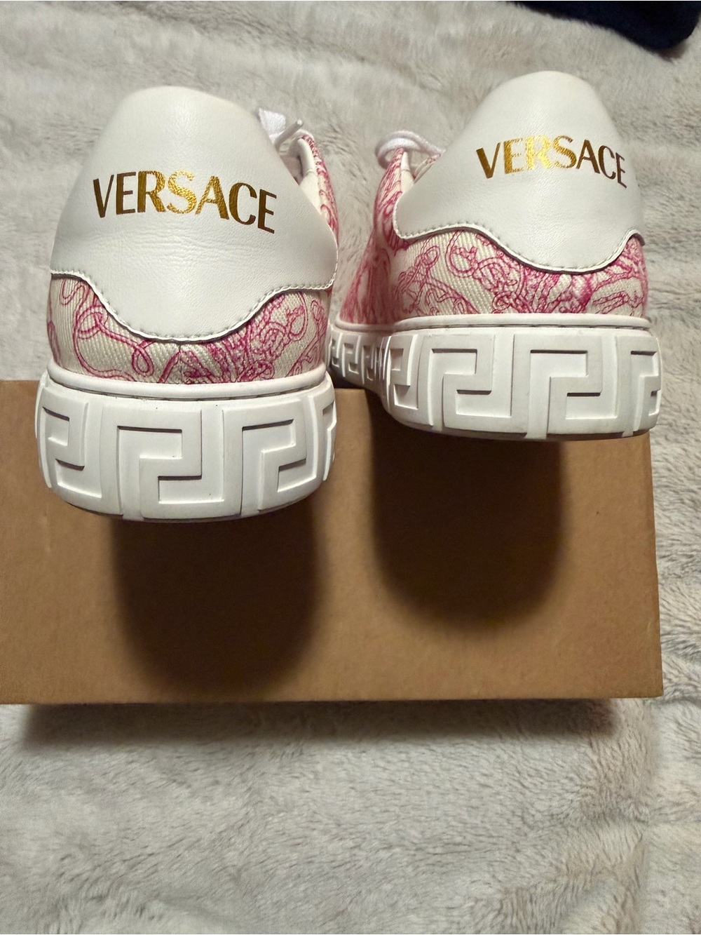 Versace Women’s Cream Canvas Sneakers with Pink Toile Print
Like New - Picture 4 of 11